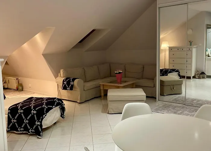 W Porcie Przy Latarni *