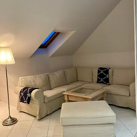 W Porcie Przy Latarni Apartment *