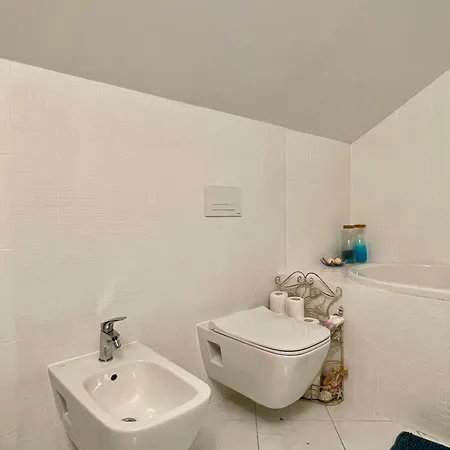 W Porcie Przy Latarni Apartment *