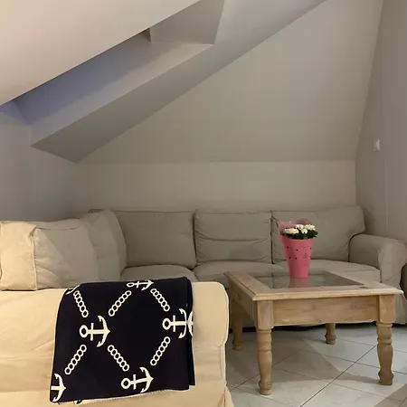 W Porcie Przy Latarni